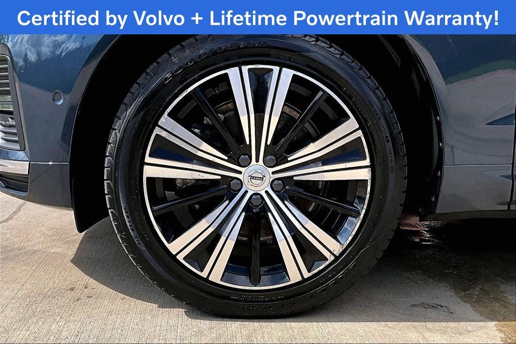2023 Volvo XC60 Recharge Plug-In Hybrid T8 Plus Bright Theme