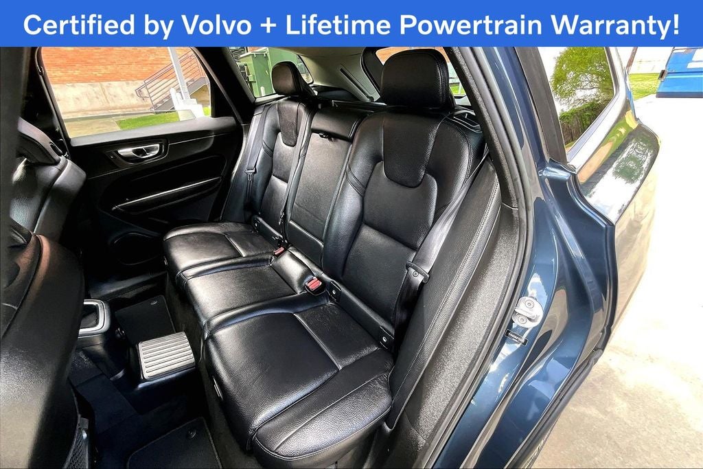 2023 Volvo XC60 Recharge Plug-In Hybrid T8 Plus Bright Theme