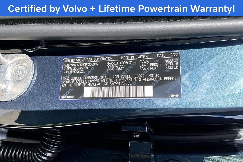 2023 Volvo XC60 Recharge Plug-In Hybrid T8 Plus Bright Theme