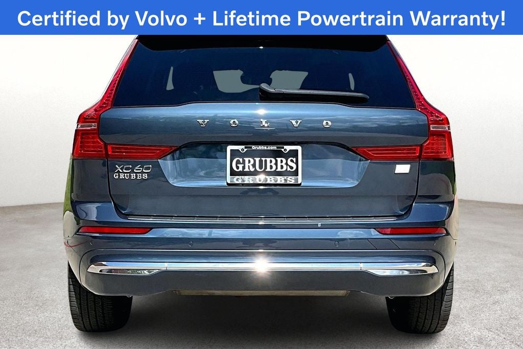 2023 Volvo XC60 Recharge Plug-In Hybrid T8 Plus Bright Theme