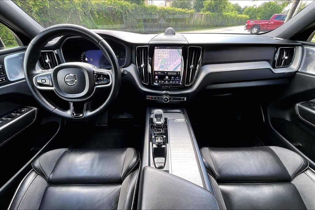 2023 Volvo XC60 Recharge Plug-In Hybrid T8 Polestar