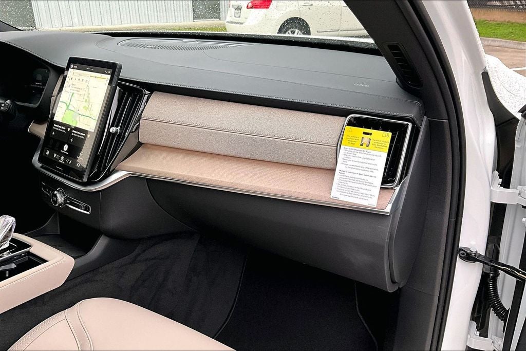2026 Volvo XC90 Plug-In Hybrid T8 Plus 6 Passenger
