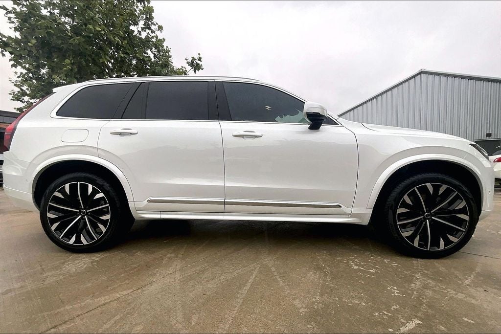 2026 Volvo XC90 Plug-In Hybrid T8 Plus 6 Passenger