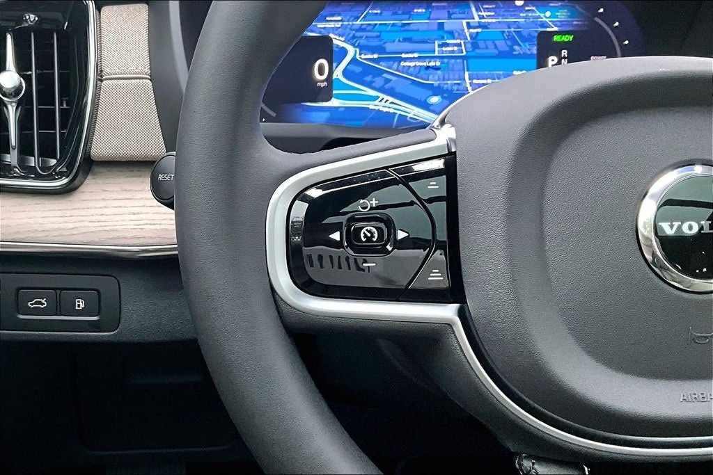 2026 Volvo XC90 Plug-In Hybrid T8 Plus 6 Passenger