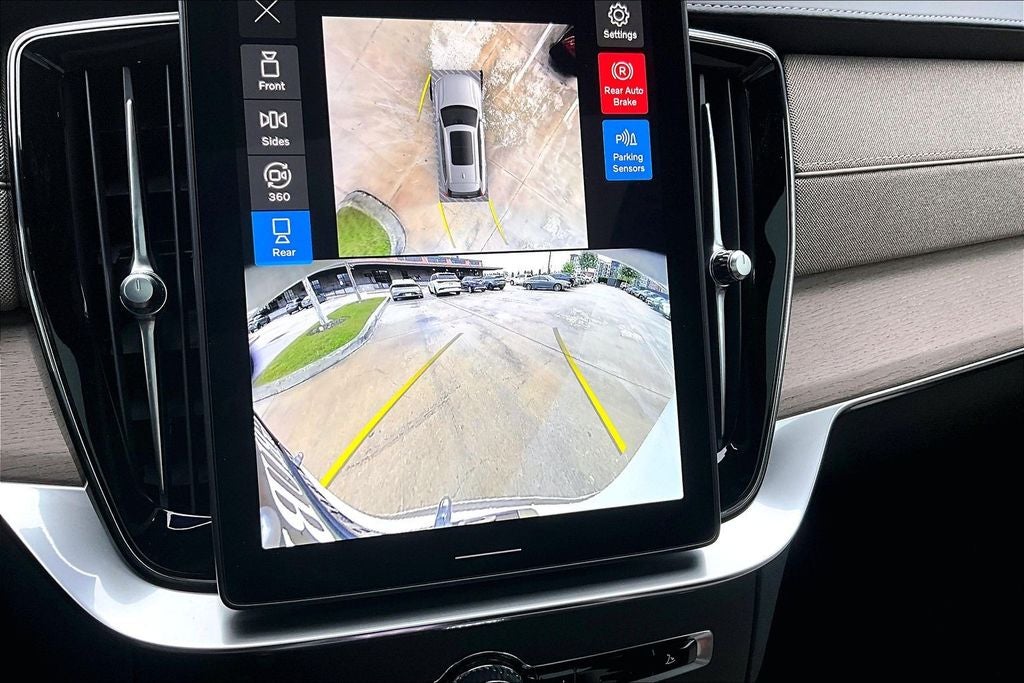 2026 Volvo XC90 Plug-In Hybrid T8 Plus 6 Passenger