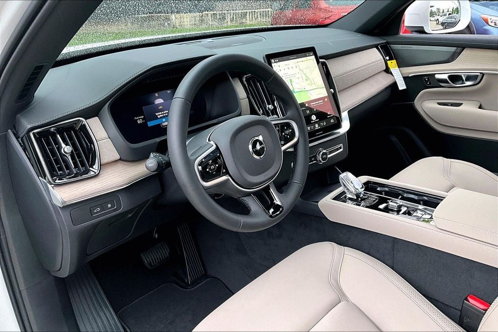 2026 Volvo XC90 Plug-In Hybrid T8 Plus 6 Passenger