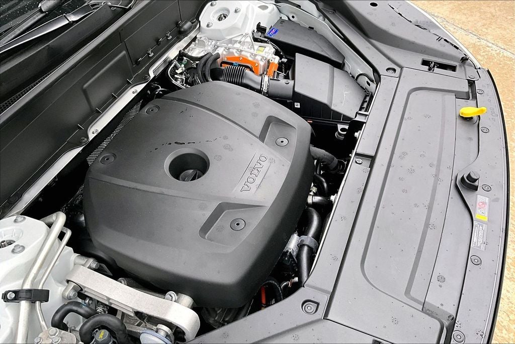 2026 Volvo XC90 Plug-In Hybrid T8 Plus 6 Passenger