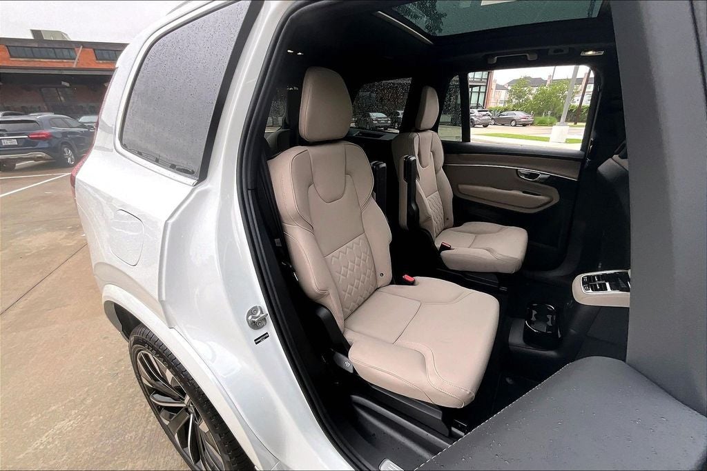 2026 Volvo XC90 Plug-In Hybrid T8 Plus 6 Passenger