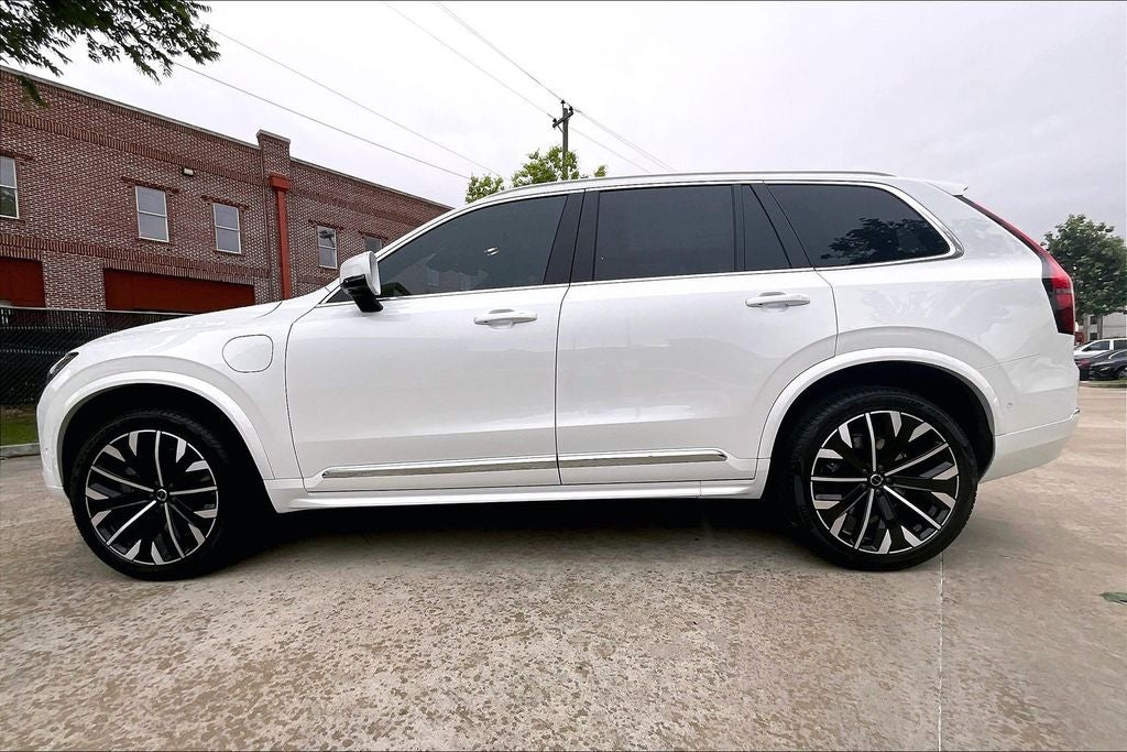2026 Volvo XC90 Plug-In Hybrid T8 Plus 6 Passenger
