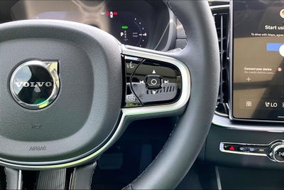 2026 Volvo XC90 Plug-In Hybrid T8 Plus 6 Passenger