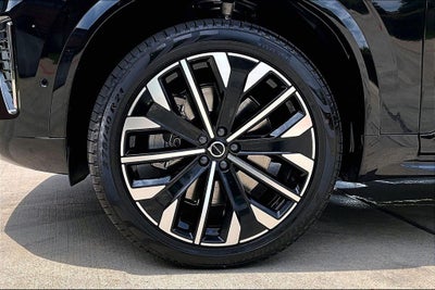 2026 Volvo XC90 Plug-In Hybrid T8 Plus 6 Passenger