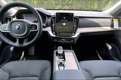 2026 Volvo XC90 Plug-In Hybrid T8 Plus 6 Passenger