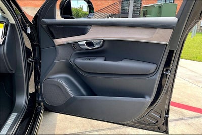 2026 Volvo XC90 Plug-In Hybrid T8 Plus 6 Passenger
