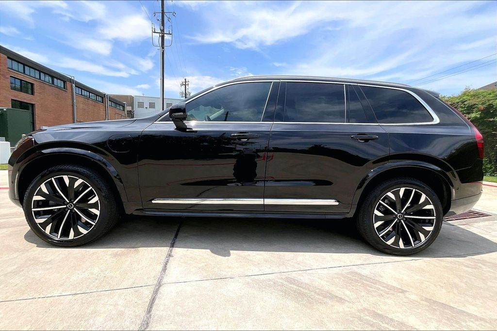 2026 Volvo XC90 Plug-In Hybrid T8 Plus 6 Passenger