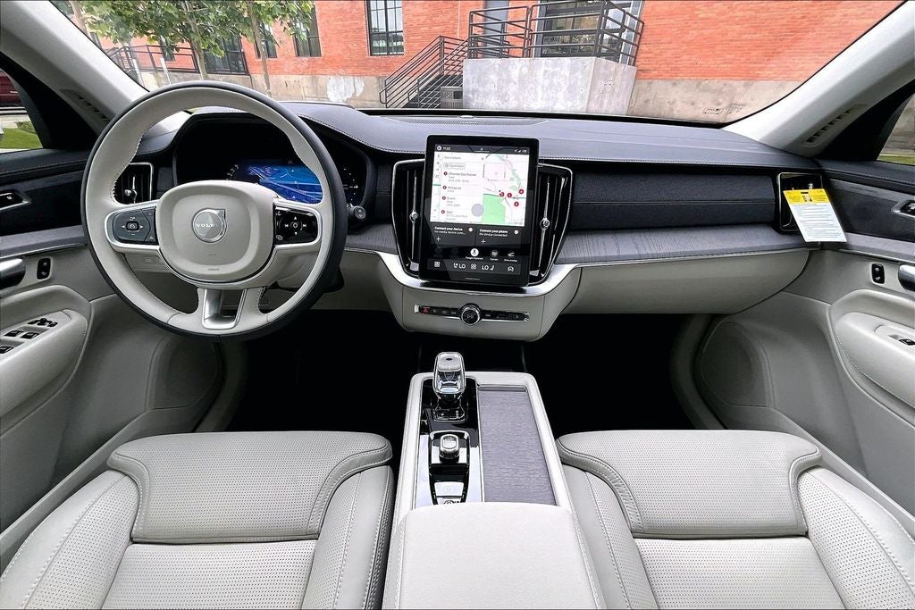 2026 Volvo XC90 Plug-In Hybrid T8 Ultra 6 Passenger