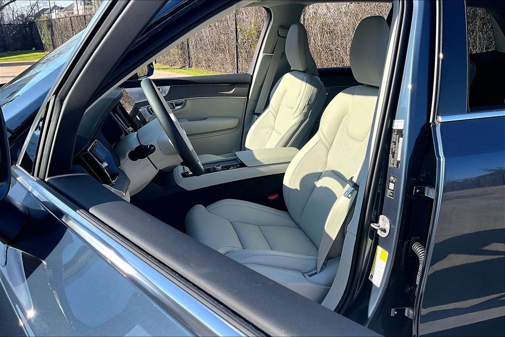 2026 Volvo XC90 Plug-In Hybrid T8 Ultra 6 Passenger