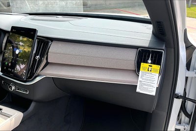 2026 Volvo XC90 Plug-In Hybrid T8 Ultra