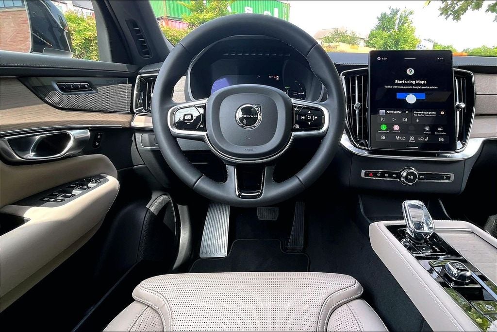 2026 Volvo XC90 Plug-In Hybrid T8 Ultra