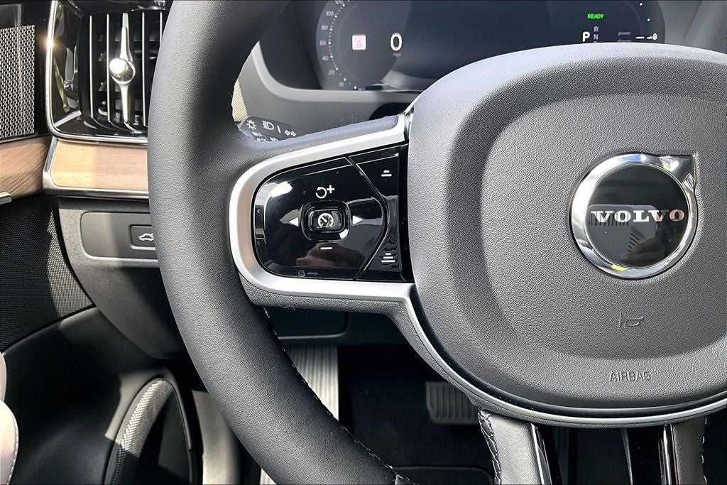 2026 Volvo XC90 Plug-In Hybrid T8 Ultra