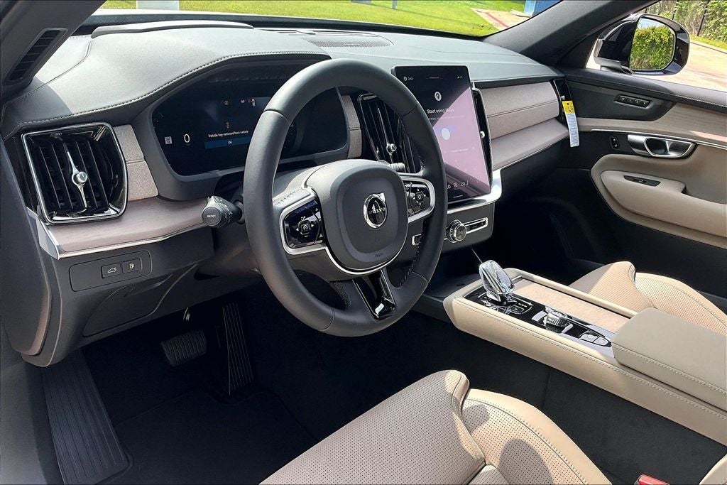 2026 Volvo XC90 Plug-In Hybrid T8 Ultra