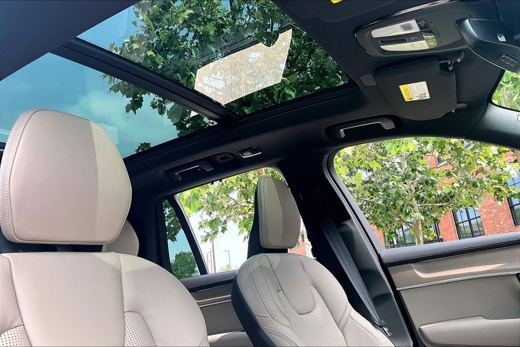 2026 Volvo XC90 Plug-In Hybrid T8 Ultra