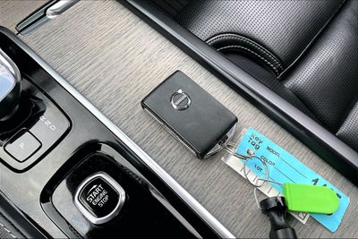 2024 Volvo XC90 Recharge Plug-In Hybrid Ultimate