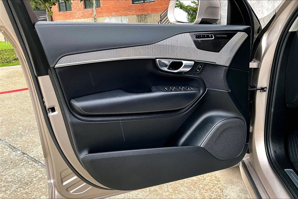 2024 Volvo XC90 Recharge Plug-In Hybrid Ultimate