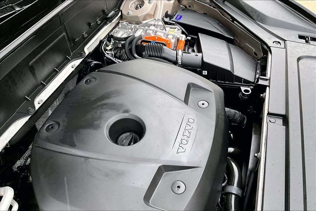 2024 Volvo XC90 Recharge Plug-In Hybrid Ultimate
