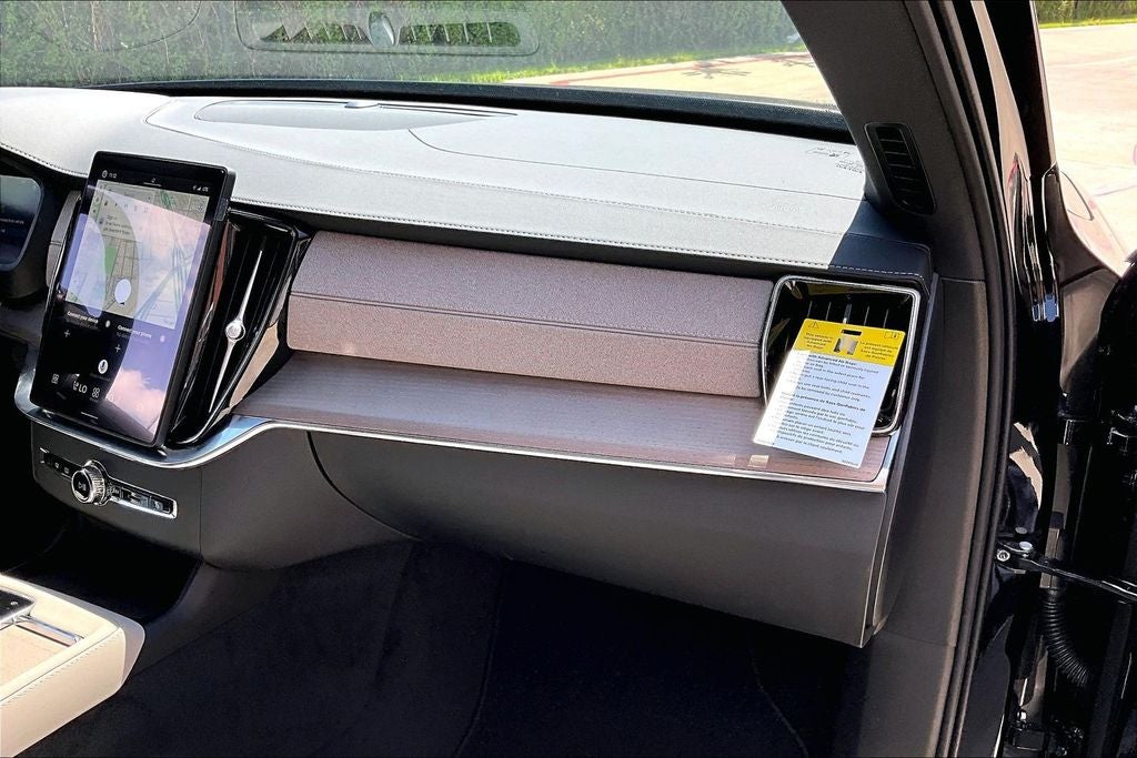 2026 Volvo XC90 Plug-In Hybrid T8 Plus 7 Passenger