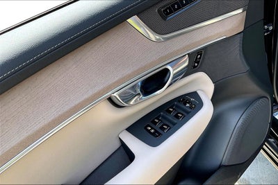 2026 Volvo XC90 Plug-In Hybrid T8 Plus 7 Passenger