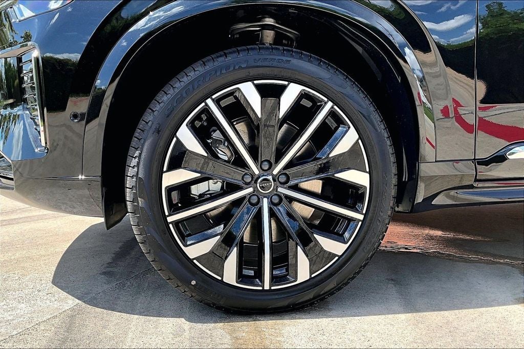 2026 Volvo XC90 Plug-In Hybrid T8 Plus 7 Passenger