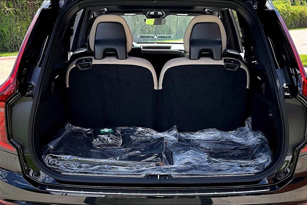 2026 Volvo XC90 Plug-In Hybrid T8 Plus 7 Passenger