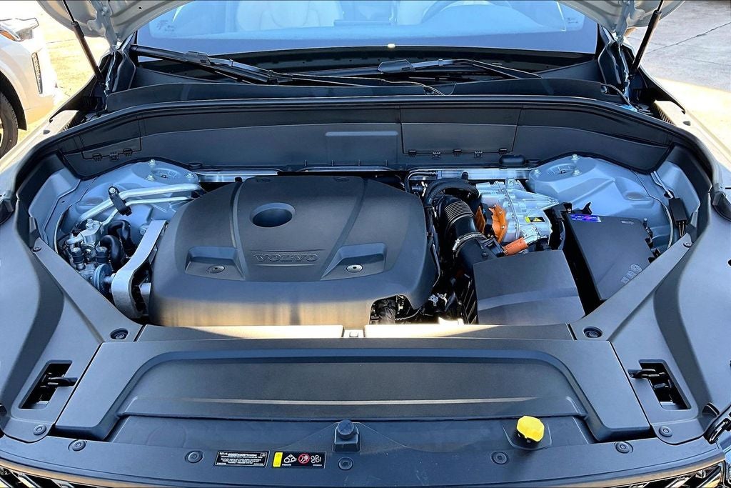 2026 Volvo XC90 Plug-In Hybrid T8 Plus 7 Passenger