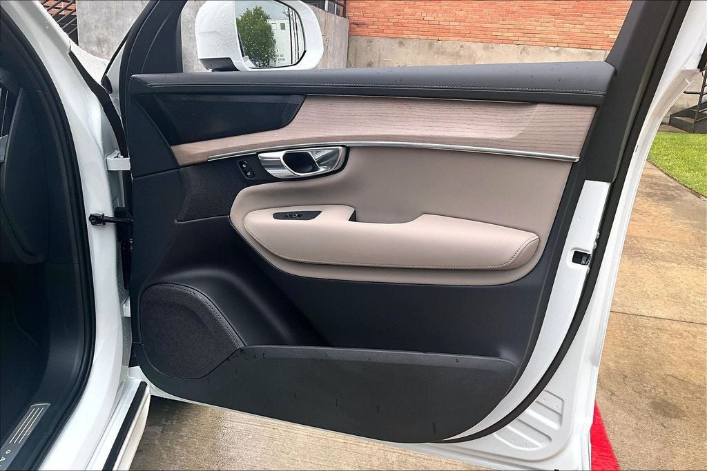 2026 Volvo XC90 Plug-In Hybrid T8 Plus 7 Passenger