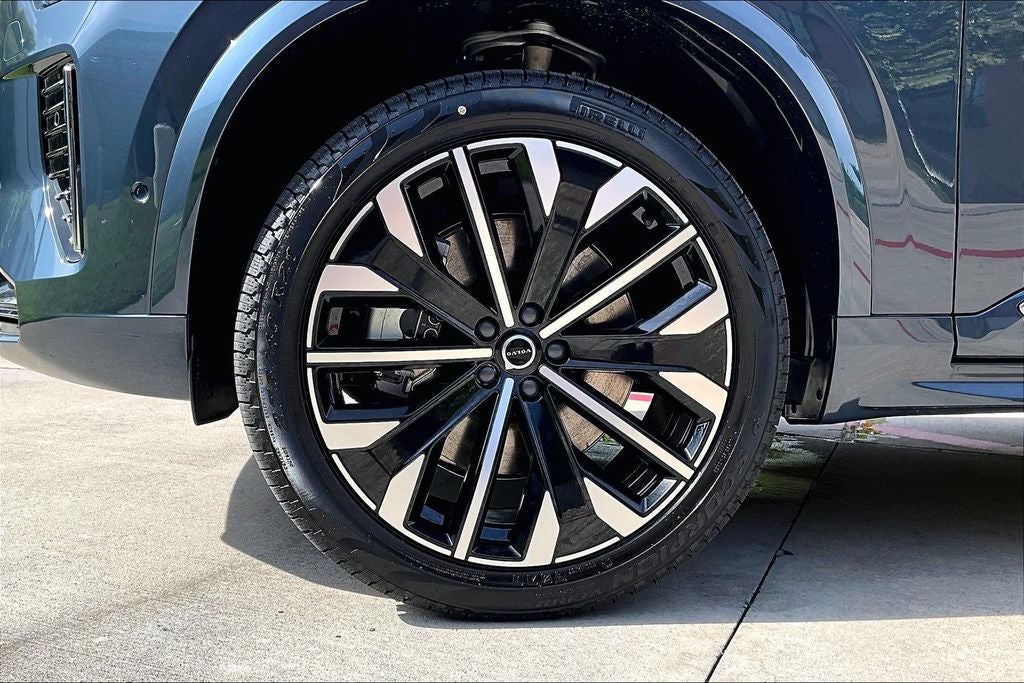 2026 Volvo XC90 Plug-In Hybrid T8 Plus 7 Passenger