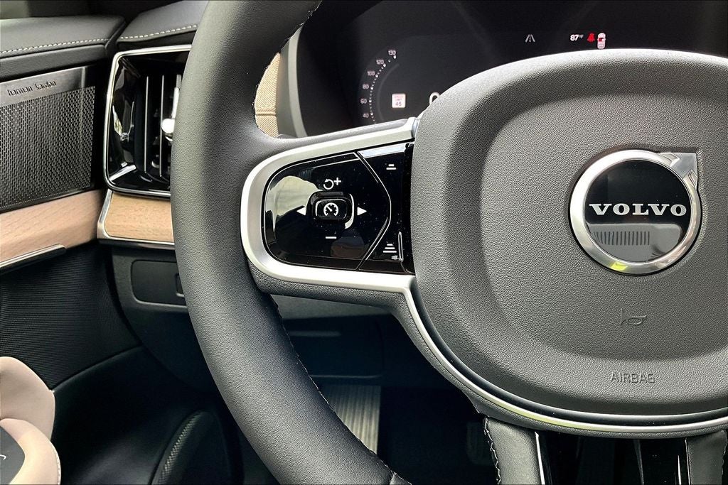2026 Volvo XC90 Plug-In Hybrid T8 Plus 7 Passenger