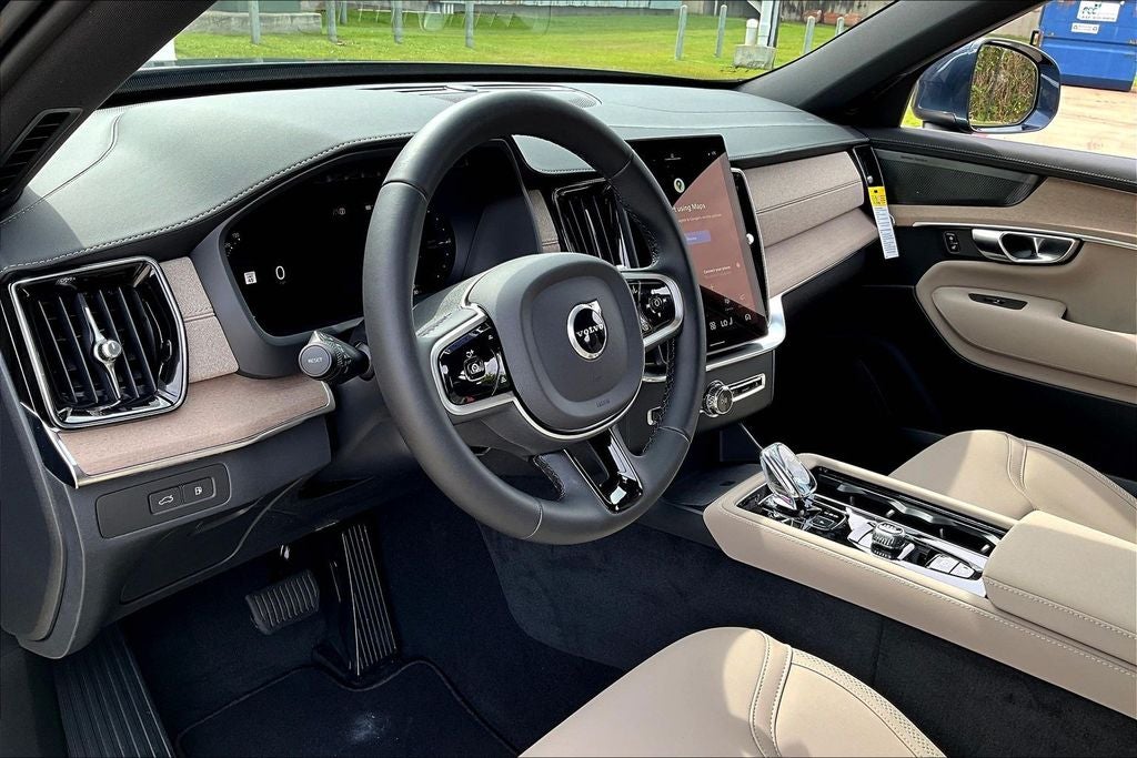2026 Volvo XC90 Plug-In Hybrid T8 Plus 7 Passenger