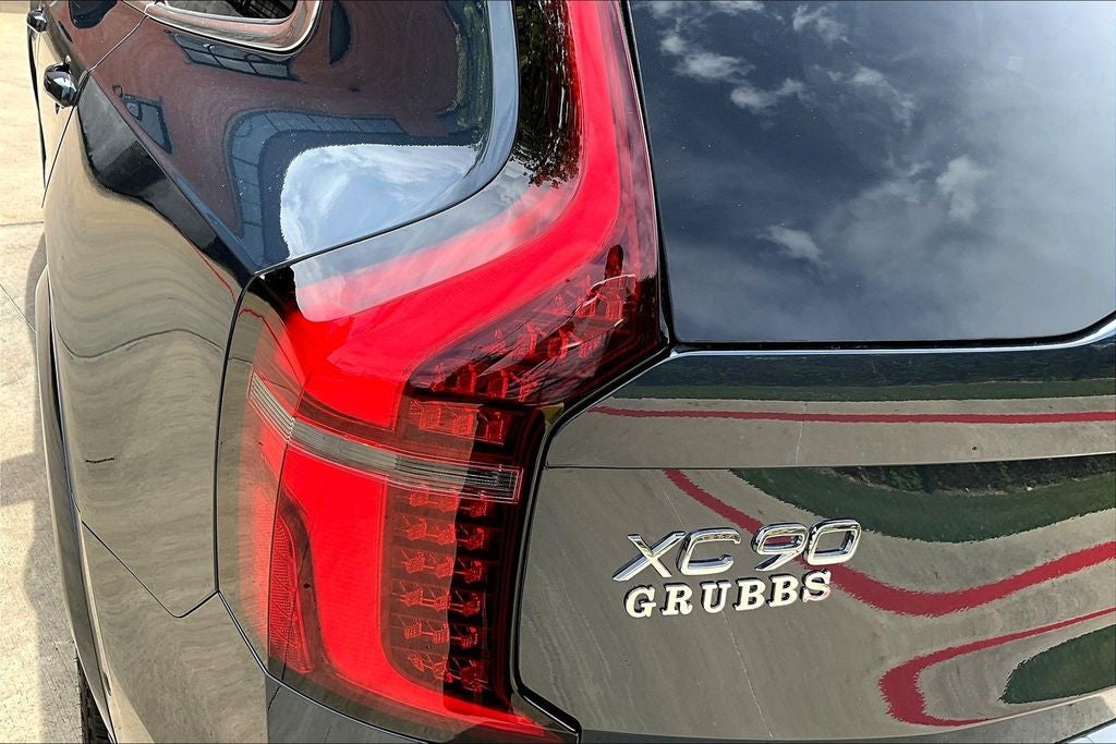2026 Volvo XC90 Plug-In Hybrid T8 Plus 7 Passenger