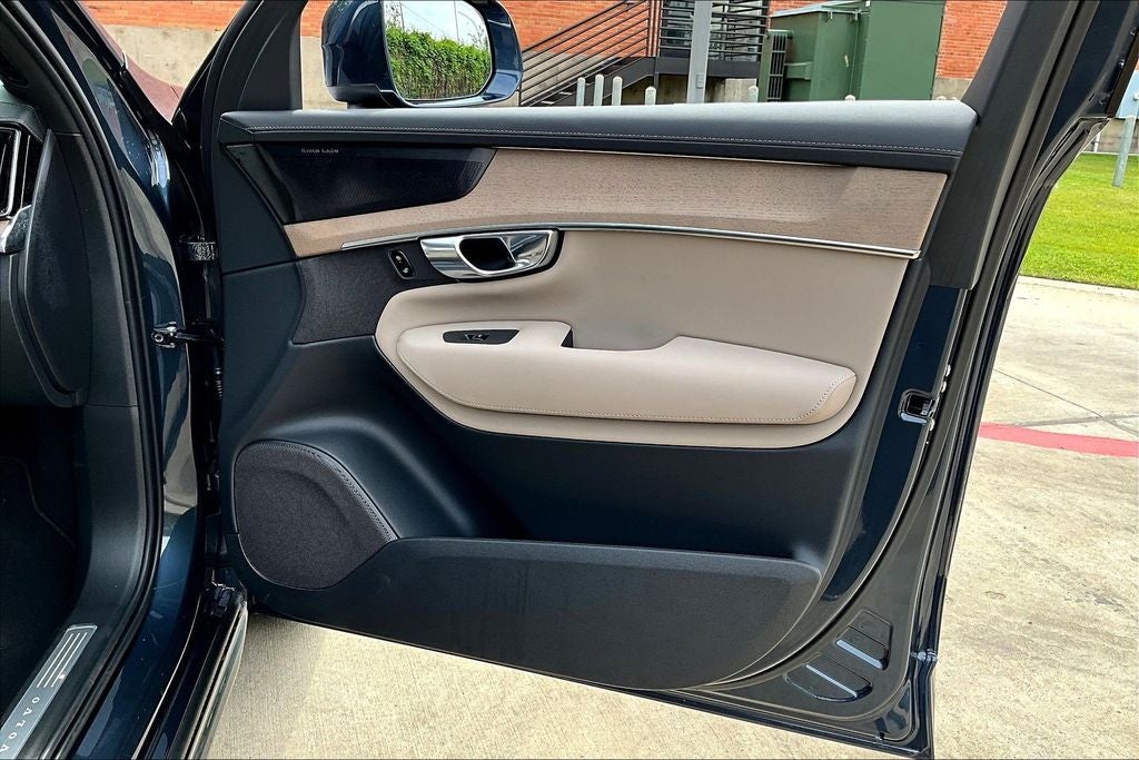 2026 Volvo XC90 Plug-In Hybrid T8 Plus 7 Passenger