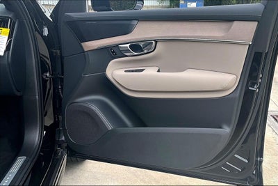 2026 Volvo XC90 Plug-In Hybrid T8 Plus 7 Passenger