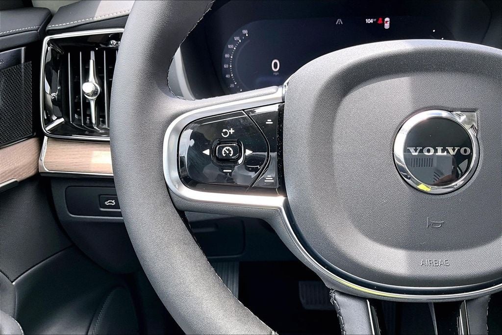 2026 Volvo XC90 Plug-In Hybrid T8 Plus 7 Passenger