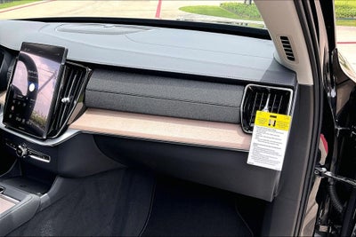 2026 Volvo XC90 Plug-In Hybrid T8 Plus 7 Passenger