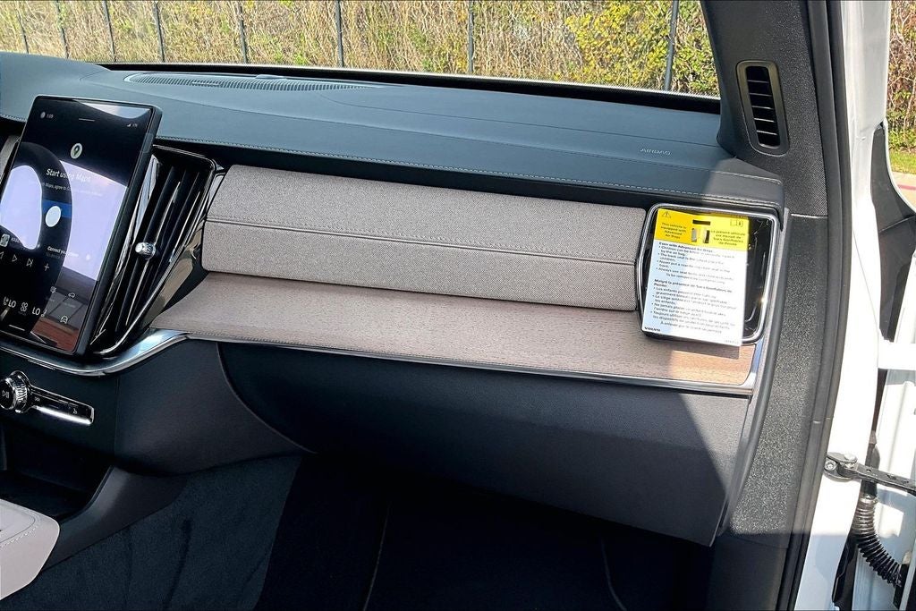 2026 Volvo XC90 Plug-In Hybrid T8 Plus 7 Passenger