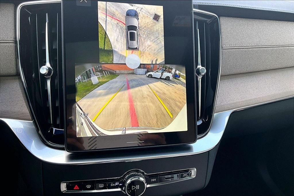 2026 Volvo XC90 Plug-In Hybrid T8 Plus 7 Passenger