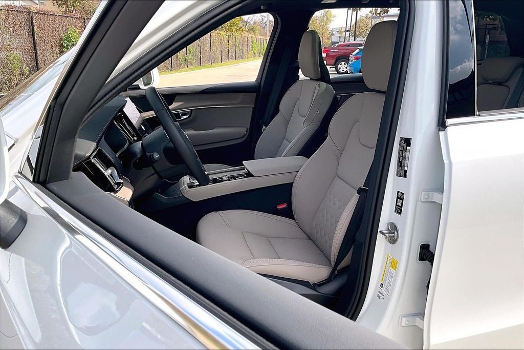 2026 Volvo XC90 Plug-In Hybrid T8 Plus 7 Passenger