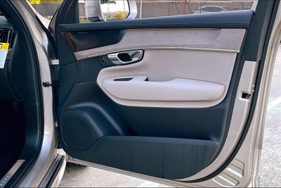 2026 Volvo XC90 Plug-In Hybrid T8 Plus 7 Passenger