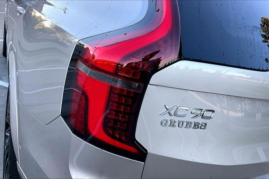 2026 Volvo XC90 Plug-In Hybrid T8 Plus 7 Passenger