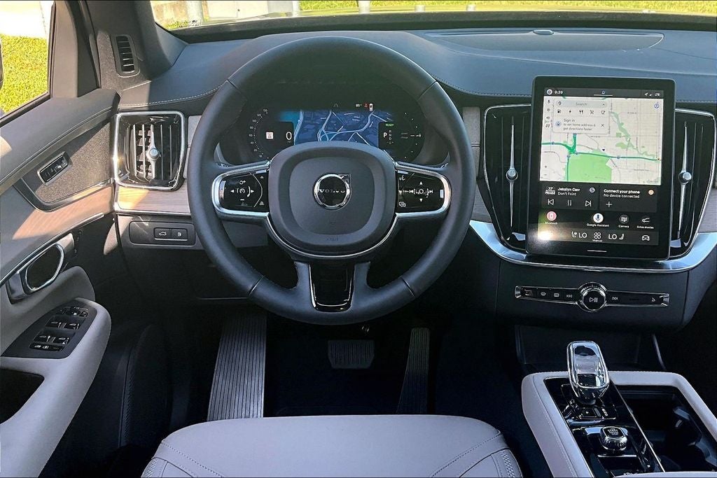2026 Volvo XC90 Plug-In Hybrid T8 Plus 7 Passenger