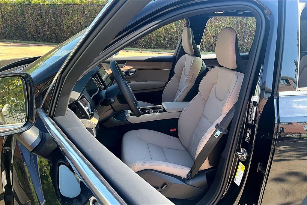 2026 Volvo XC90 Plug-In Hybrid T8 Plus 7 Passenger