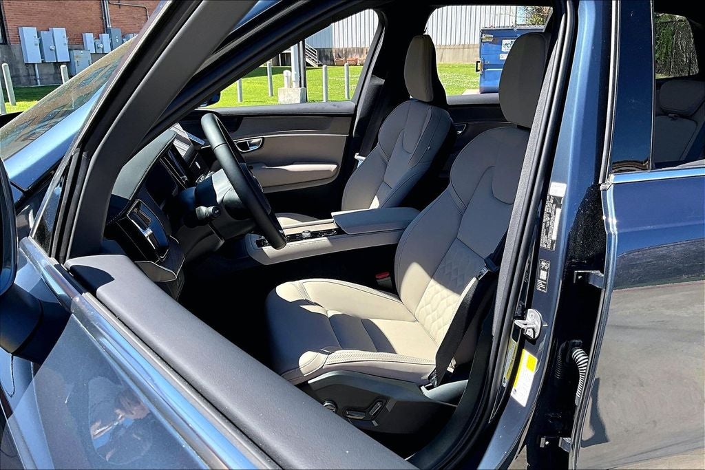 2026 Volvo XC90 Plug-In Hybrid T8 Plus 7 Passenger